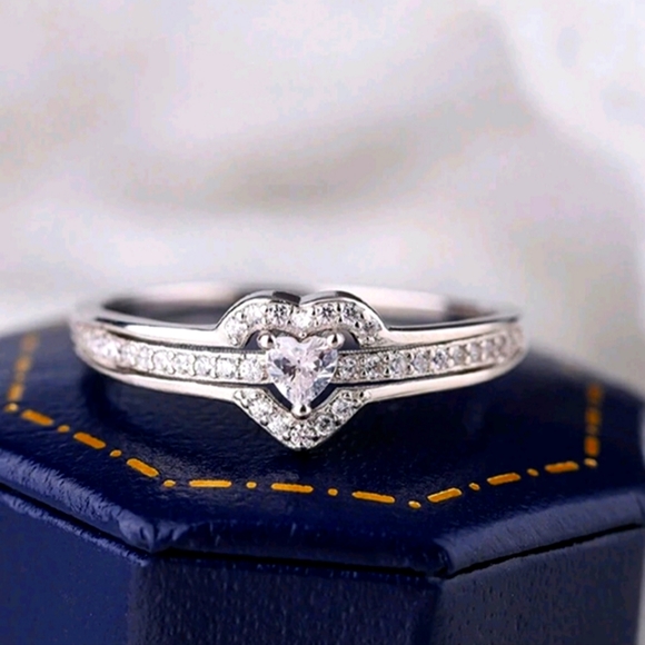 Simple 925 Sterling Silver Double-layered Love Heart & Four-pronged Round-shaped - Picture 1 of 2